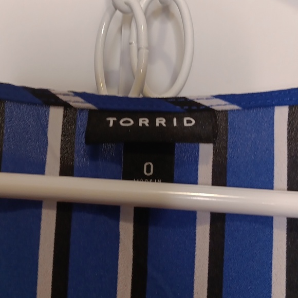 Torrid Georgette blue & white striped blouse w/ front bow & flared hem s… - Picture 3 of 4